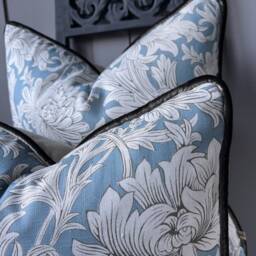 William Morris Chrysanthemum Toile Luxury Designer Fabric Vintage Blue Floral Cushion Pillow Cover - thumbnail 4