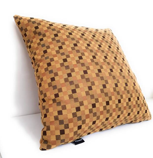 Brown & Wheat Checkered Pillow Cover. 18x18 Inches - image 1