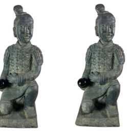 Kneeling Warrior Resin Terracotta Effect Grey Aged Garden Statue Ornament - thumbnail 2