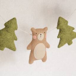 Woodland Nursery Garland Felt Bear, Trees, Mountains - thumbnail 2