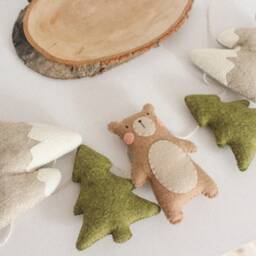 Woodland Nursery Garland Felt Bear, Trees, Mountains - thumbnail 3
