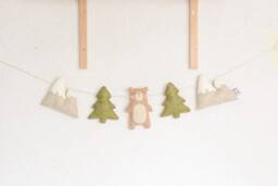 Woodland Nursery Garland Felt Bear, Trees, Mountains - thumbnail 1