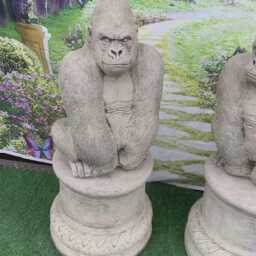 Stone Garden Large [Air Of Gorilla Statues On Matching Plinth Ornaments - thumbnail 2