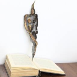 Night Girl. Metal Wire Metal Mesh Sculpture. Ooak. Wall Home Office Decor Art Sculpture Unique Gift. Bronze. Black. 3D - thumbnail 3
