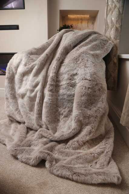 Handmade Faux Fur Throw Coconut Cream Sheepskin Lining - image 1