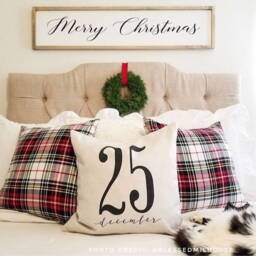 December 25 Christmas Linen Pillow Cover - Rustic Farmhouse Decor - thumbnail 1
