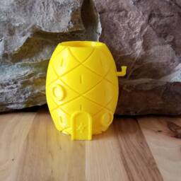 Spongebob Squarepants' Pineapple House 3D Printed Planter - thumbnail 2