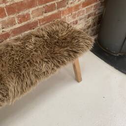 Brown Sheepskin Covered Bench, Genuine Sheepskin, Wooden Bench, Dining Bench , Interior Decor Furry - thumbnail 4