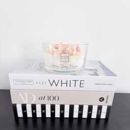 Japanese Cherry Blossom Candle, Handcrafted Botanical Cocosoy Candle, Floral Gift Candle With Sakura Blossom Petals, 430 Grams. Mum Gift - thumbnail 2