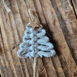 Christmas Tree Gifts Pendants // Macrame - thumbnail 2