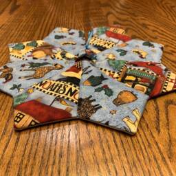 Christmas Tree Skirt, 11 Inch Diameter, Table Top, Tiny, Noah's Ark, Debbie Mumm, Small, Quilted, Blue, Animals - thumbnail 2