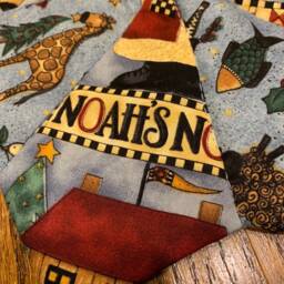 Christmas Tree Skirt, 11 Inch Diameter, Table Top, Tiny, Noah's Ark, Debbie Mumm, Small, Quilted, Blue, Animals - thumbnail 3