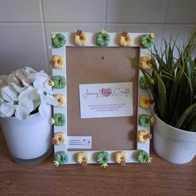 Colourful Resin Donut/Doughnut Decals Photo Frame 5 X 7 Inches - image 1