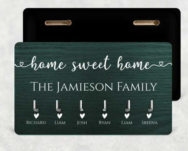 Family Key Holder, Wooden Wall Rack - Custom Names, 4 Or 6 Hooks - image 1