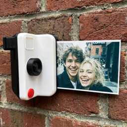 Polaroid Camera Photo Frame Magnet - Holds 6x4 Photo, Retro Decor, Fridge Or Wall Hanging - thumbnail 2