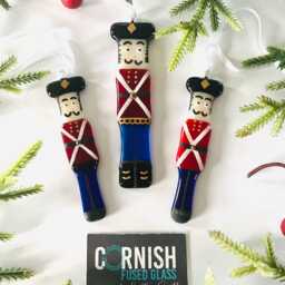 Fused Glass - Fused Glass Decoration, Christmas Nutcracker Soldier Tree Decor - thumbnail 2