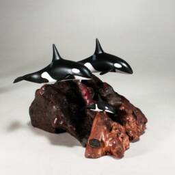 Orca Killer Whale Family Sculpture By John Perry, On Polished Burlwood Base. Signed - thumbnail 2