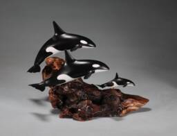 Orca Killer Whale Family Sculpture By John Perry, On Polished Burlwood Base. Signed - thumbnail 1