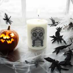 End Of Series Mexican-Inspired Handcrafted Candle - Skull Tattoo - thumbnail 2
