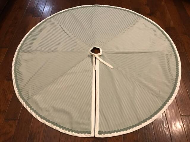 Handmade 68.75 Inch Frosted Green Christmas Tree Skirt - Made in Usa - image 1