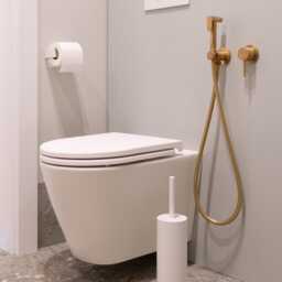 Modern White Toilet Paper Holder, Minimalist Bathroom Accessories Set, Hoolio - thumbnail 2
