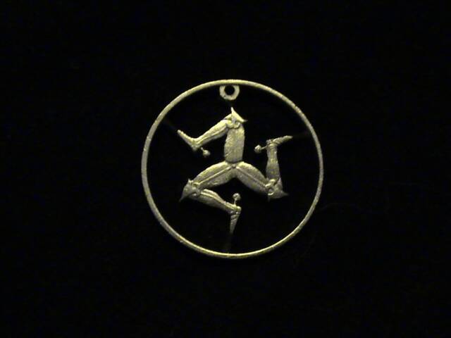 Isle Of Man - Cut Coin Pendant with Triskelion 1975 Rare - image 1