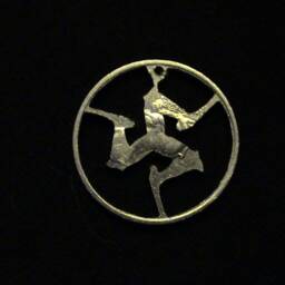Isle Of Man - Cut Coin Pendant with Triskelion 1975 Rare - thumbnail 3