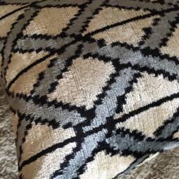 Handwoven Ikat Velvet Pillow Cover Silver Geo Silk Cushion - thumbnail 3