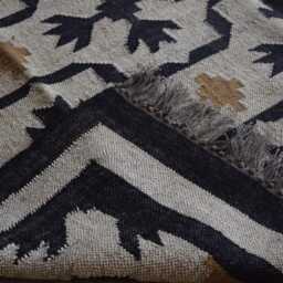 Handwoven Wool Jute Rug - Black Geometric Design - thumbnail 2