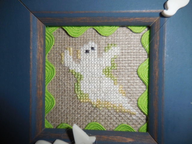 Little Boo's Night Out Wall Hanging - image 1
