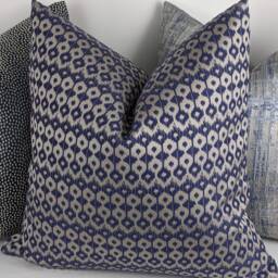 Clarke & Indigo Geometric Ikat Design Luxury Cushion Cover Glamorous Fabric, Modern Sofa Bed Pillow Euro Sham Accent Home Decor - thumbnail 2