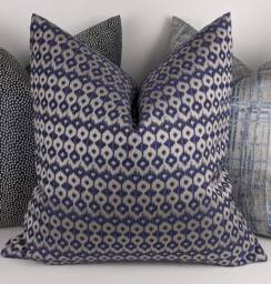Clarke & Indigo Geometric Ikat Design Luxury Cushion Cover Glamorous Fabric, Modern Sofa Bed Pillow Euro Sham Accent Home Decor - thumbnail 1