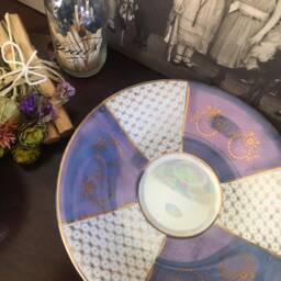 Unique Footed Vintage Teacup - Purple White & Gold Egyptian Musk Vanilla Candle - thumbnail 3