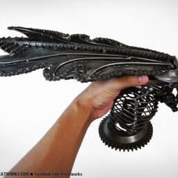 Recycled Metal Queen Monster Head - Steampunk Dieselpunk Cyberpunk Craft Handmade - thumbnail 4