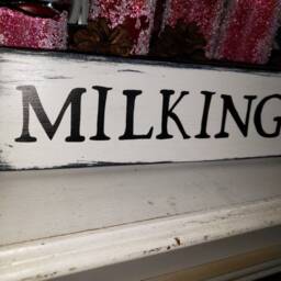 Milking Parlor Sign Rustic Farmhouse Wood Distressed Wall Hanging Cow Decoration Fixer Upper Primitive Kitchen Barn - thumbnail 3