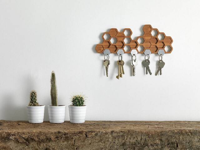 Honeycomb Magnetic Key Holder - Bamboo Wall Rack, Hexagon Design - image 1
