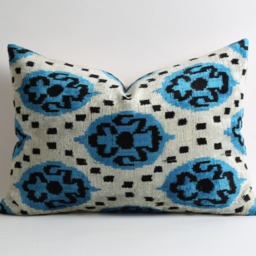 Handwoven Silk Velvet Ikat Pillow Uzbeki Cushion Cover - thumbnail 3