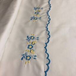 Embroidered Organic Cotton Crib Sheet Set Floral Motif, Scalloped Edge - thumbnail 4