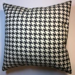 Hounds Tooth Pillow, Pillow Cover, Black & White Pillow, Hounds Throw Pillow, Mothers Day Gift , Gift For Her Gift Him - thumbnail 2