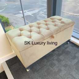 Ottoman Storage Box Engineered Wood Style Luxurious Plush Velvet Bench Perfectly Designed For Bedroom Kids Toys & Blanket - thumbnail 4