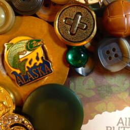 Alaska ~ Button Picture Frame in Brown & Green Travel Vacation Outdoorsy Rustic Home Decor For 4x6 Photo - thumbnail 2