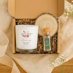 Luxury Personalised Mummy Aromatherapy Candle Gift For - Mother's Day, Birthday - thumbnail 1