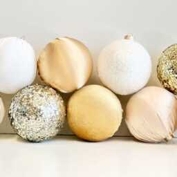 Luxury Gold & White Christmas Ornaments Velvet, Satin, Glitter - 9 Piece Set - thumbnail 4