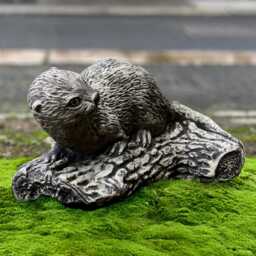 Garden Otter Statue Concrete Animal Sculpture Stone Wildlife Figurine Cement River Decoration Animal Ornament Otter Lover Gift Yard Art - thumbnail 4