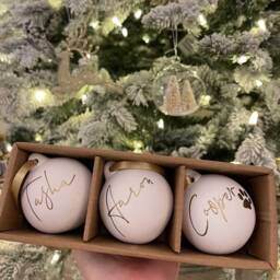 Set Of 3 Personalised Festive Satin Ribbon Christmas Ceramic White 6cm Baubles - One Word/Name Per Bauble Only Free UK Postage - thumbnail 1