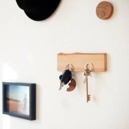 Live Edge Olive Wood Magnetic Key Holder Strong Sticker Mount - thumbnail 2