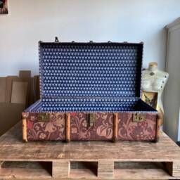 William Morris Steamer Trunk Coffee Table - Upcycled Storage Bench Retro Toy Chest _ Glfb - thumbnail 3