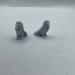 Sitting Lion Garden Ornament Miniature, Tiny Animal Figurine, Dollhouse Decor, Diorama Accessory, Statue, Monument Architecture - thumbnail 2