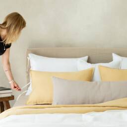 Linen Pillowcases With Ties Set Of Two, White Bedding - thumbnail 3