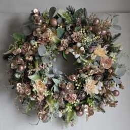 Large Rose Gold Christmas Wreath For Front Door, Cream Dahlia, Peonies Winter Wreath, Gold Baubles, Frosted Eucalyptus Door Wreath, Pinecones Xxl - thumbnail 2